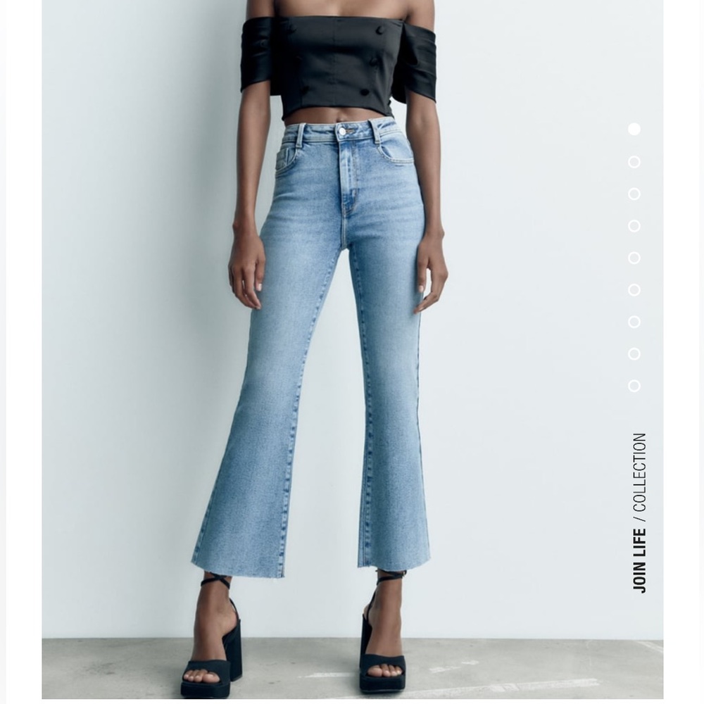 BNWT ZARA High rise mini flare jeans in light wash